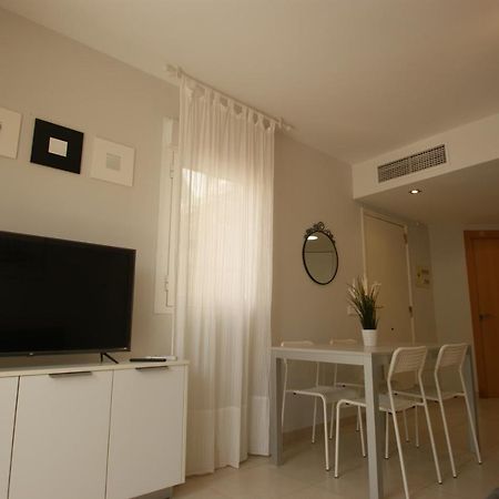 Apartamento en Vera a 300 m de la playa, con patio y salida directa a calle Exterior foto