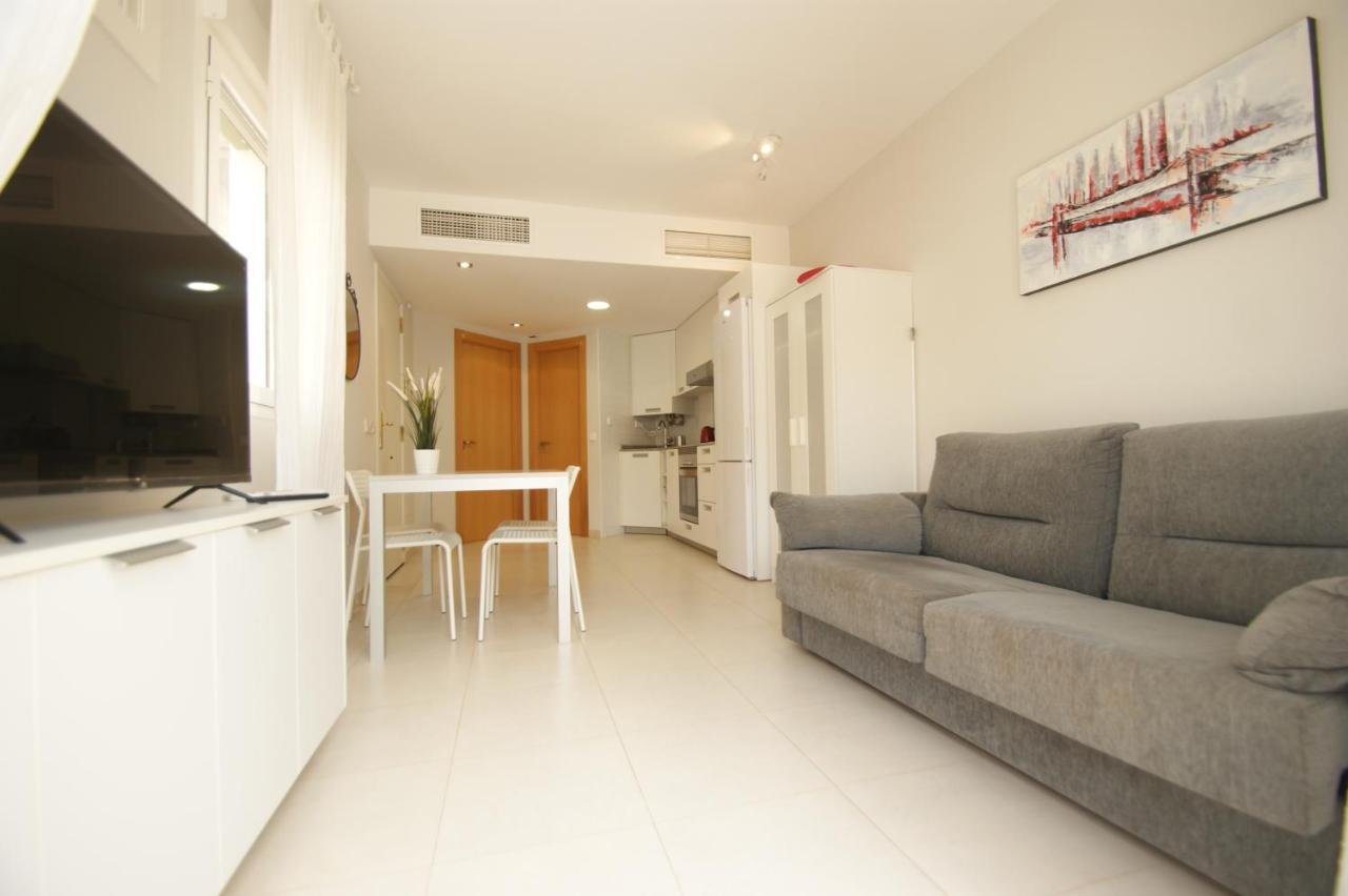 Apartamento en Vera a 300 m de la playa, con patio y salida directa a calle Exterior foto